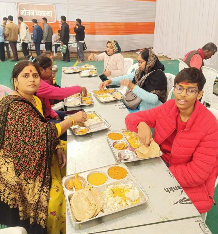 रायपुर : प्रयागराज महाकुंभ में छत्तीसगढ़ पवेलियन बना श्रद्धा, सेवा और संस्कृति का केंद्र, प्रयागराज महाकुंभ में  अब तक 25 हजार से अधिक श्रद्धालु उठा चुके लाभ, मुख्यमंत्री श्री विष्णुदेव साय का जता रहे आभार