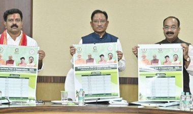 रायपुर : मुख्यमंत्री श्री विष्णु देव साय ने किया सहकारिता विभाग के वार्षिक कैलेंडर का विमोचन“सहकार से समृद्धि” की दिशा में एक महत्वपूर्ण कदम
