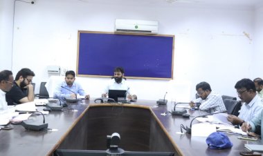 जशपुर:कलेक्टर ने किसानों को कृषि विभाग की सभी योजनाओं का लाभ देने के दिए निर्देश कार्य में लापरवाही बरतने वाले अधिकारियों और एसीडीओ का एक माह का वेतन रोकने के निर्देश....
