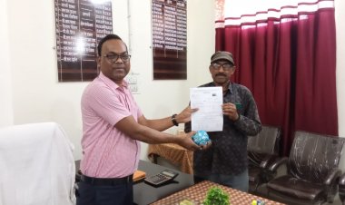 जशपुर:दिनेश प्रसाद शर्मा के सेवानिवृत्त होने पर दी गई विदाई
