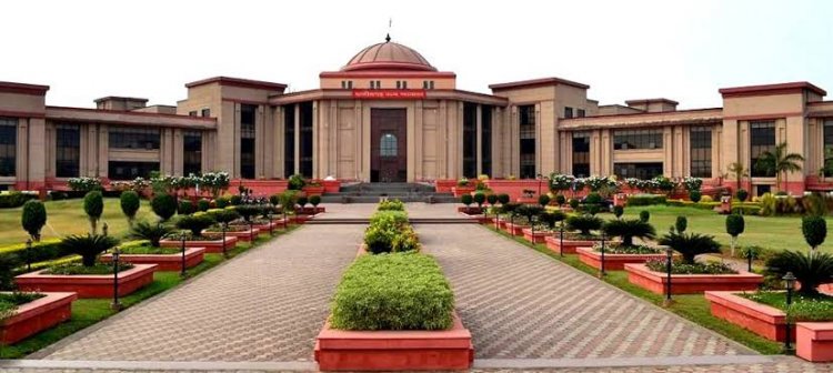 CG:अवैध रेत खनन पर हाईकोर्ट का हंटर! – माफियाओं को सरकारी संरक्षण? कब जागेगा प्रशासन?- सिर्फ जुर्माने से नहीं रुकेगा रेत माफिया का आतंक, हाईकोर्ट ने सरकार से किया कड़ा सवाल.....