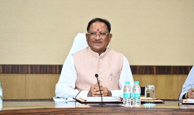 छत्तीसगढ़ में नक्सल उन्मूलन की दिशा में बड़ी सफलता: बीजापुर में ₹24 लाख के इनामी सहित 9 माओवादियों ने किया आत्मसमर्पण
