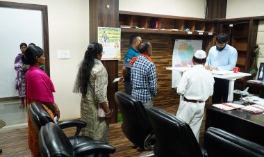 कलेक्टर ने जनदर्शन में आमजनों की सुनी समस्याएं और किया निराकरण