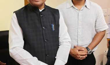 बस्तर के होनहार अविनाश तिवारी से टोक्यो में मिले मुख्यमंत्री श्री विष्णुदेव साय : छत्तीसगढ़ में उद्योग स्थापना को लेकर हुई सकारात्मक चर्चा